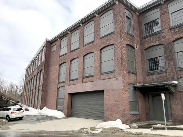 320 River St, Fitchburg, MA 01420